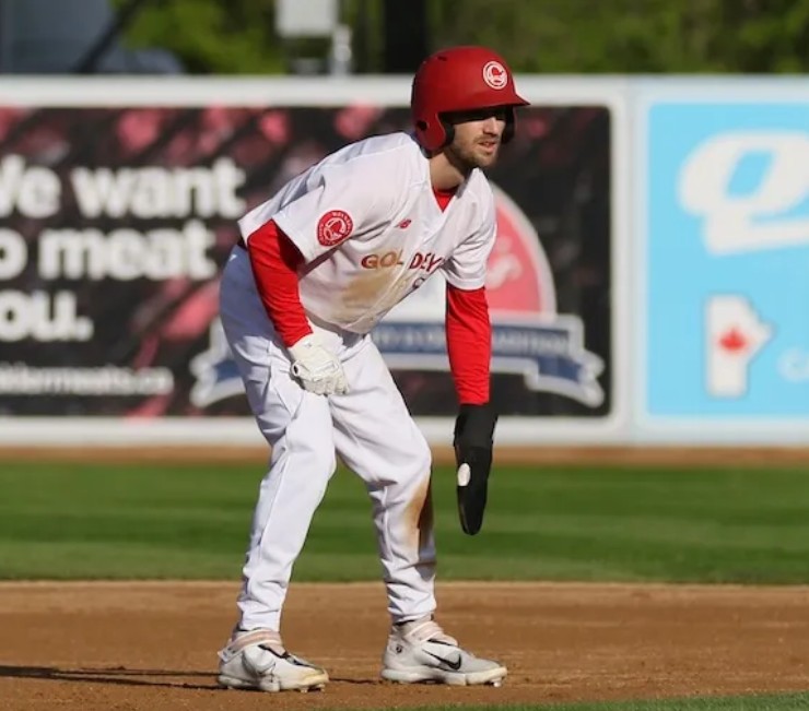 Monarchs outslug Winnipeg in 27-run Thriller