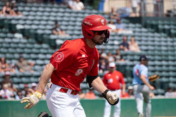 Four-run sixth inning powers Monarchs past Goldeyes