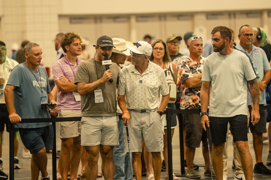 Symonds and Abraham Stay in Contention at Myrtle Beach