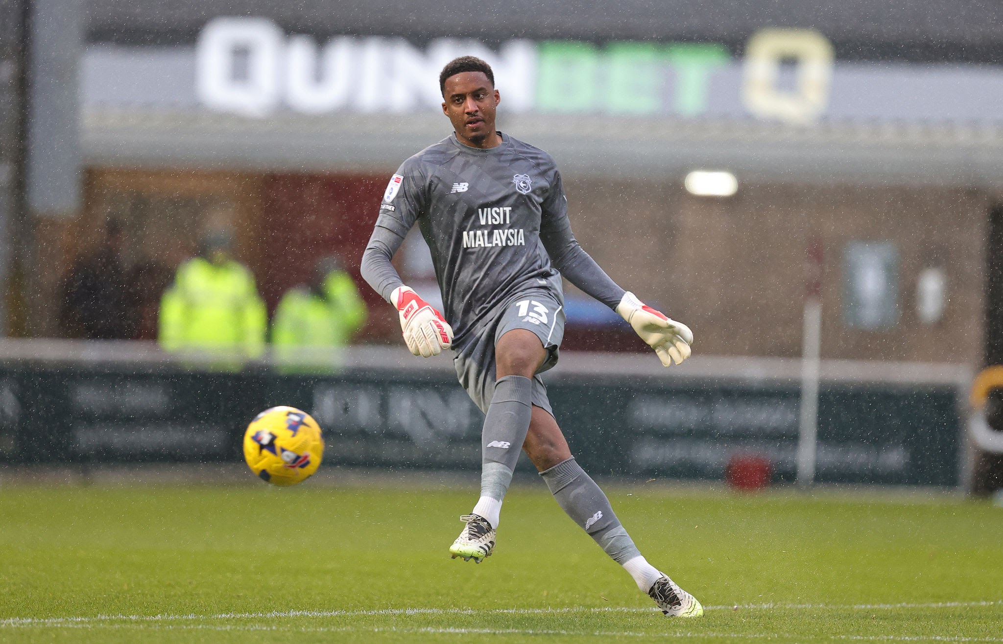 Trott stars in Cardiff thriller as Lambe shines in Wanderers Rout